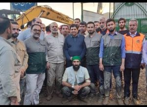 اعزام تیم امداد آفرود هیئت ورزشی کارگران البرز برای کمک رسانی به سیل تهران