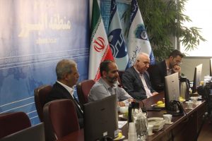 بانکداری ایران دینی نیست و برخی مدیران با اصول انقلاب همخوانی ندارند
