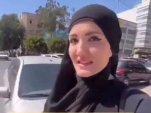 ببینید | خانم بلاگر روسی در تهران: اینجا بی خانمان ها هم خودرو می‌خرند