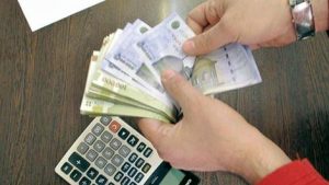 احتمال «تغییر» غافلگیرکننده در حقوق کارمندان/ ورود «هیئت تطبیق» مجلس