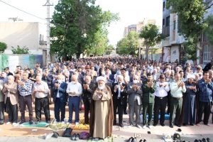 عکس؛ برگزاری نماز عید فطر در کمالشهر