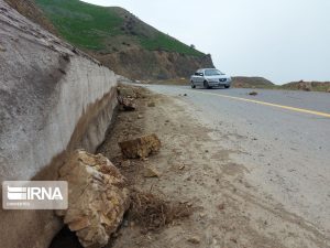 ایمن سازی چهار کیلومتر پرتگاه در جاده چالوس