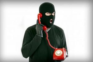 دستگیری باند خانوادگی کلاهبرداری تلفنی در البرز