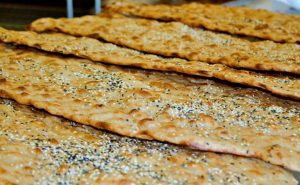 کنجد، پوششی برای گرانفروشی نان یا طعم بهتر آن؟
