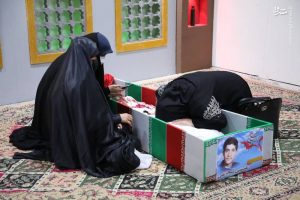 گزارش تصویری؛ وداع با پیکر شهید عیسی شجاعی در معراج شهدا
