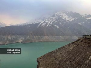 گزارش تصویری / سد کرج و کاهش ذخیره آب در دریاچه اش