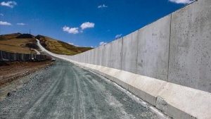 ایران در مرز با افغانستان دیوار می کشد + ویدئو