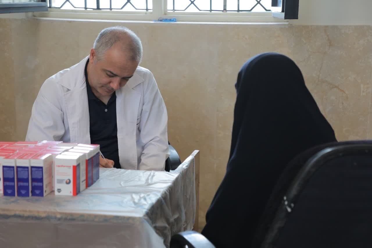 ارائه خدمات جهادی سلامت به مناسبت سالگرد شهید خدمت در البرز