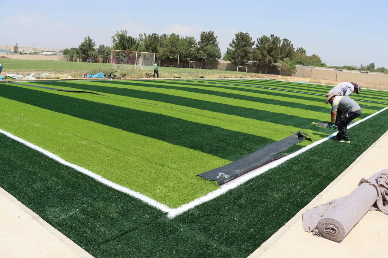 احداث زمین چمن مصنوعی جدید در مجموعه ورزشی امید جوان