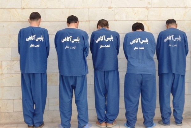 دستگیری سارقان قطعات خودرو در فردیس/ کشف ۱۰۰ فقره اقلام سرقتی دستگیری سارقان قطعات خودرو در فردیس/ کشف ۱۰۰ فقره اقلام سرقتی