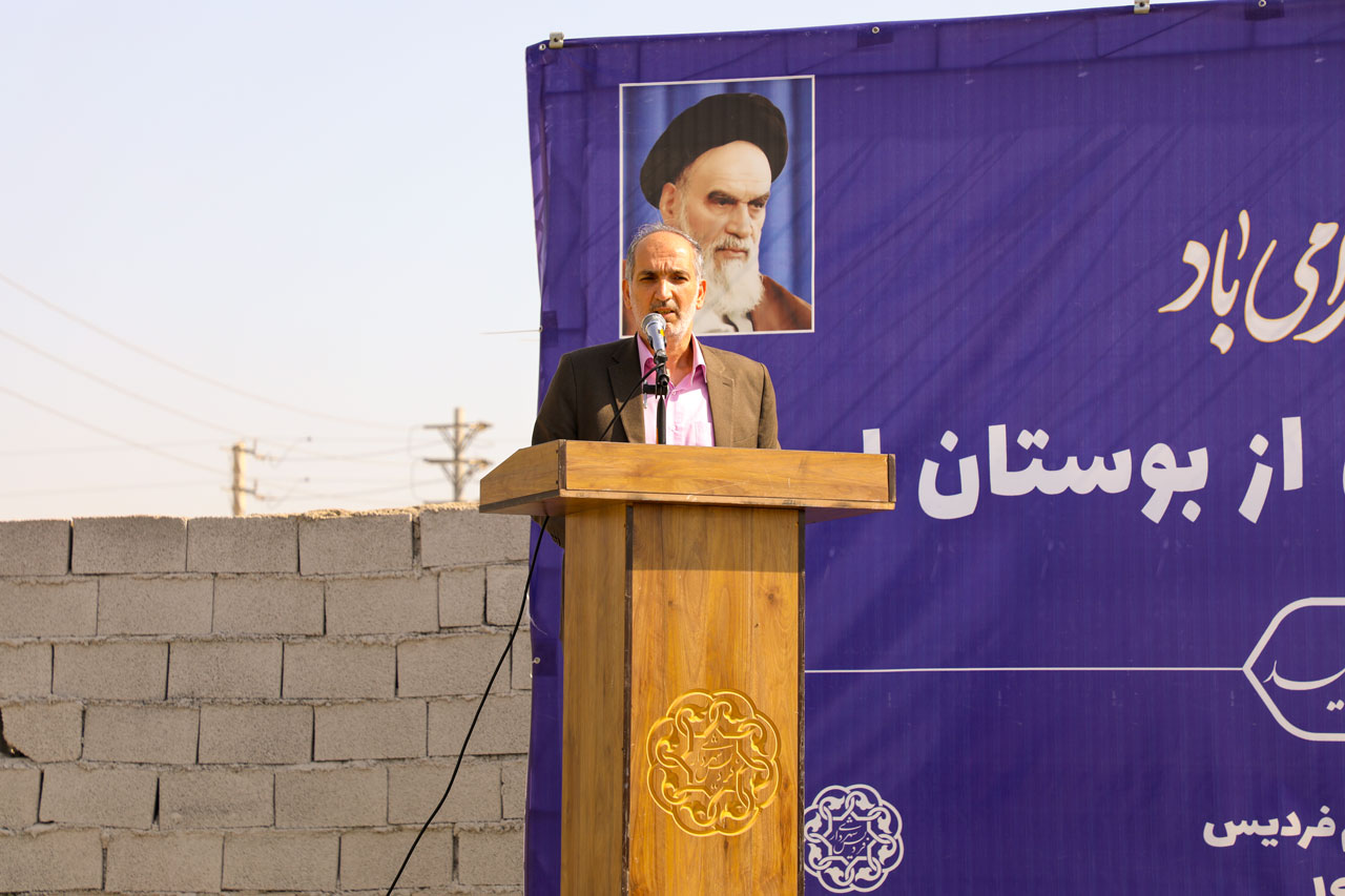 افزایش سرانه فضای سبز با تبدیل زمین‌های خالی به پارک و بوستان محلی