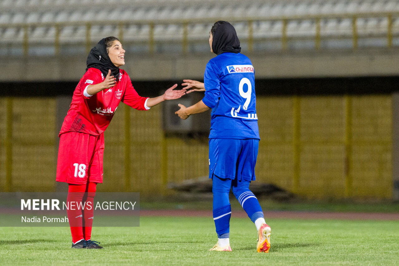 اولین هفته لیگ برتر بانوان – ایستا البرز و پرسپولیس