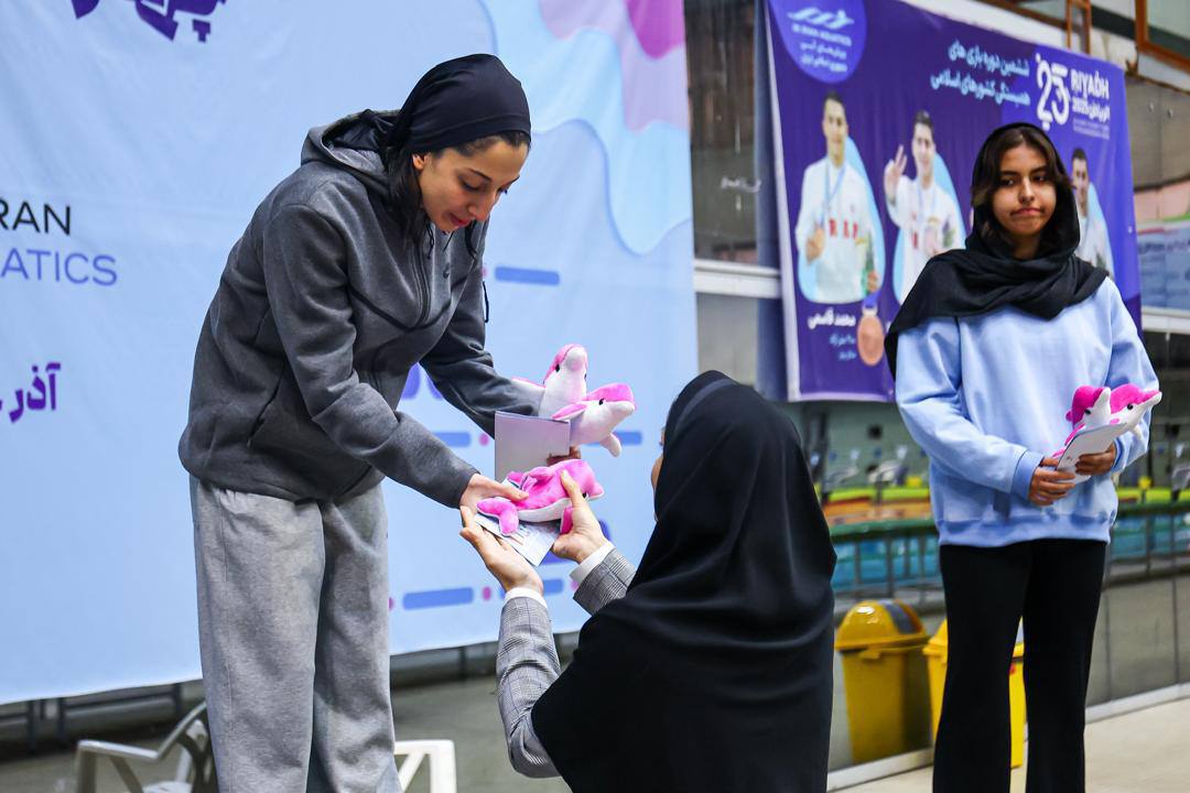 جابجایی ۸ رکورد ملی توسط شناگر البرزی